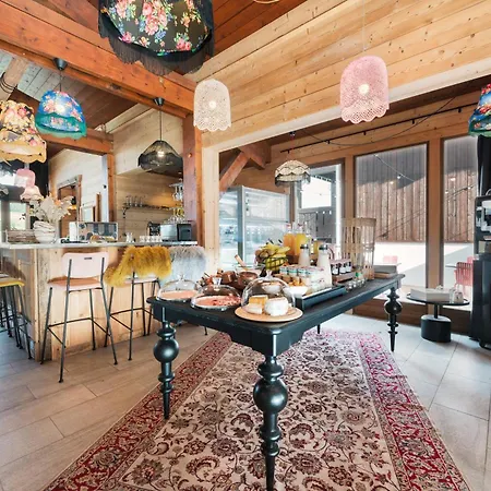 Mamie Megève-3
